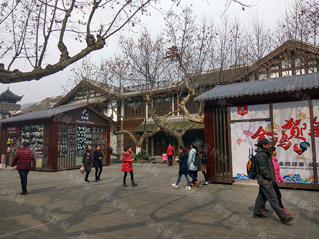 樹脂瓦移動(dòng)商鋪，占據(jù)步行街商機(jī)