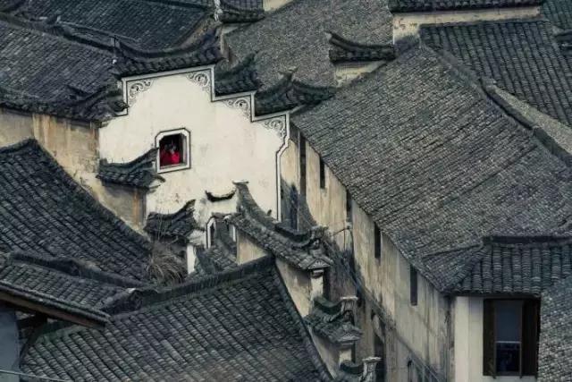青瓦灰墻，高瓴飛檐，處處消磨時光